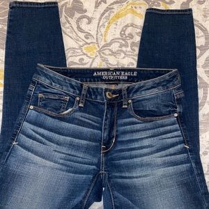 American eagle skinny fitted jeans